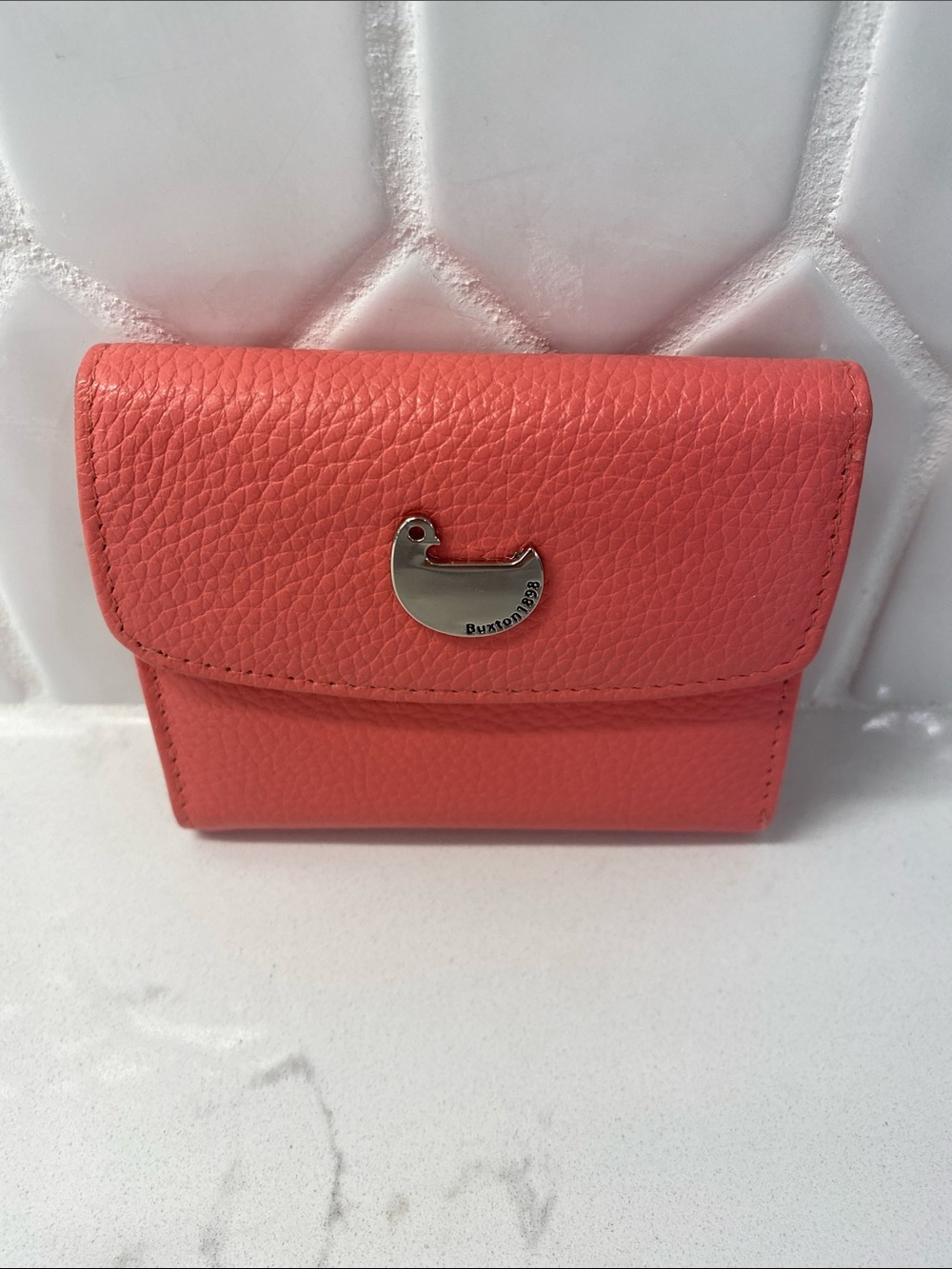 Buxton 1898 Trifold Mini Wallet Coral Pink Leather Compact EUC Like New ✨